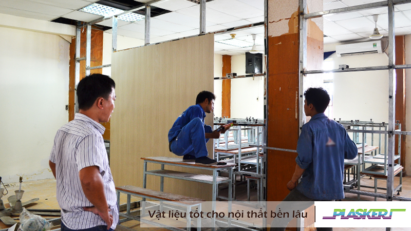 tấm nhựa làm vách ngăn