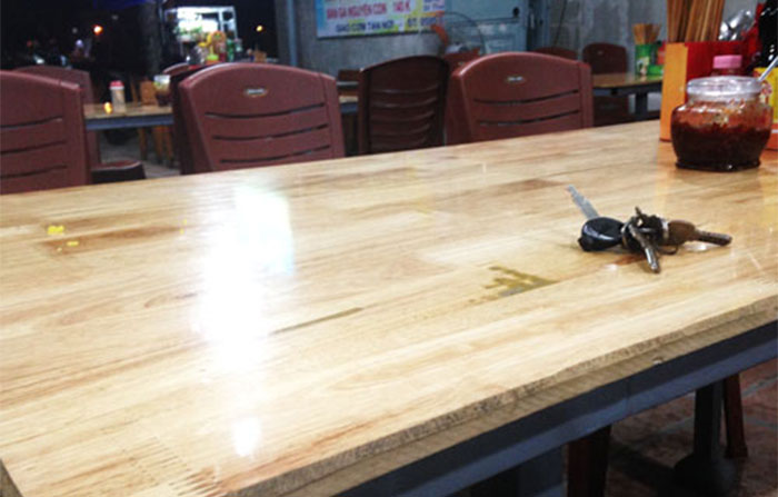 tấm nhựa làm mặt bàn đẹp