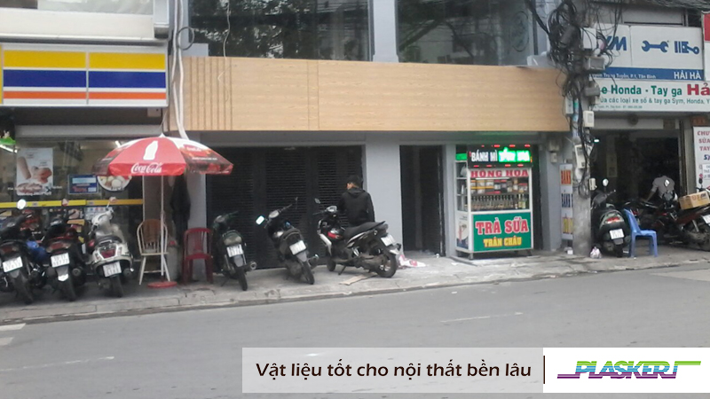 Tấm nhựa PVC Plasker vân gỗ làm bảng quảng cáo quán cafe