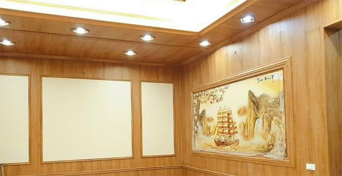 ưu điểm ốp tường bằng tấm nhựa pvc vân gỗ