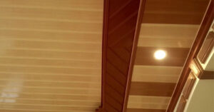 lý do chọn mua tấm nhựa PVC giả gỗ ốp trần