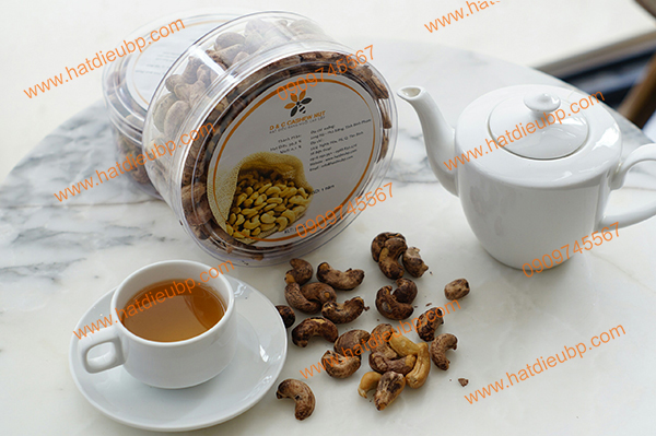 Hạt điều ăn với gì ngon