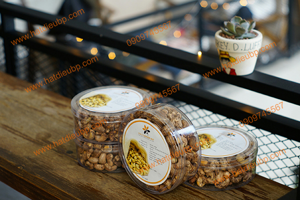 hat-dieu-rang-muoi-keo-hat-dieu-3 Quà biếu tết hạt điều rang muối