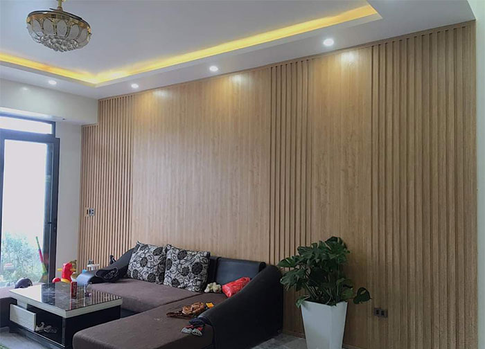 cách vệ sinh tấm nhựa giả gỗ PVC ốp tường đúng