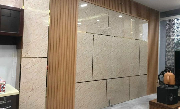 Vì sao tấm nhựa ốp tường PVC lại được nhiều người yêu thích