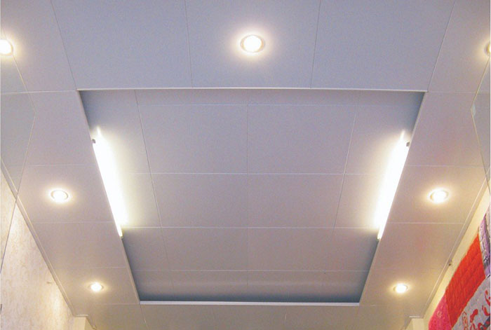 ưu điểm khi lựa chọn tấm trần nhưa PVC