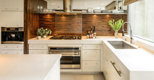 Kinh nghiệm lựa chọn tủ bếp nhựa cho phòng bếp